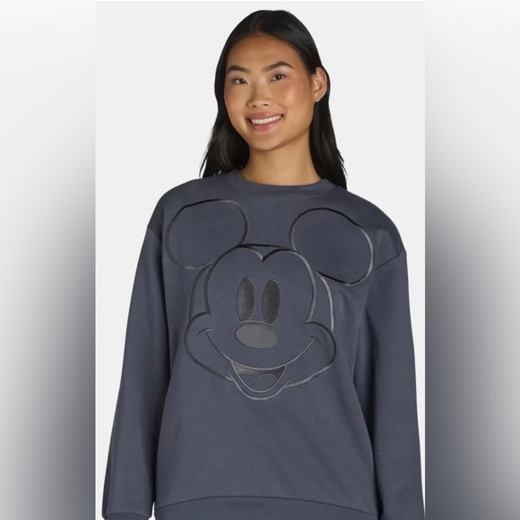 EUC DISNEY MICKEY MOUSE EMBROIDERED CREW NECK, size 8-10 - Picture 1 of 5